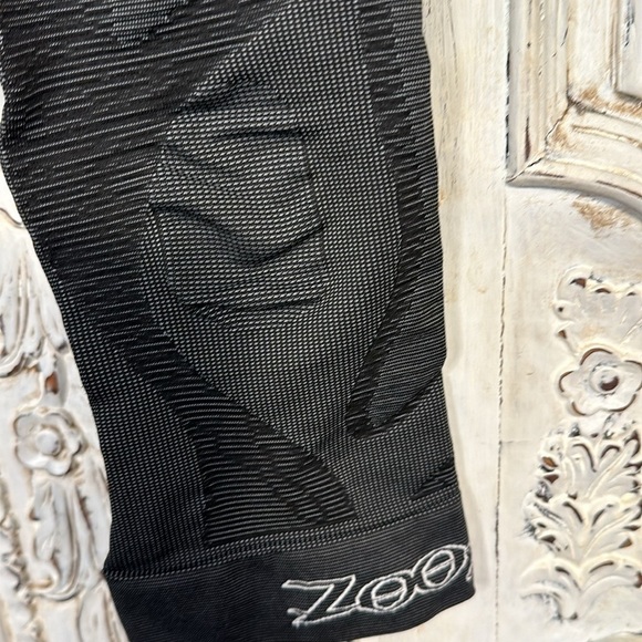 ZOOT Compress RX Active Made n Canada Compression Capri Leggings Running Lifting - Picture 3 of 11